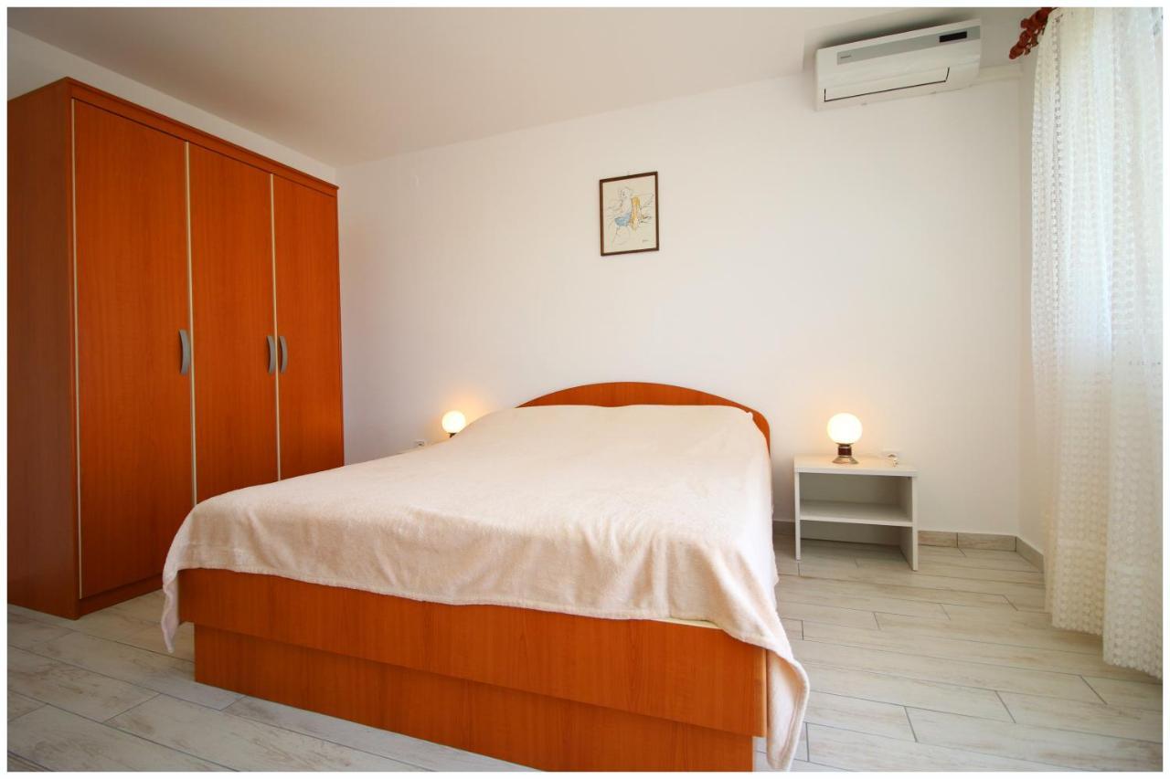 Apartment Maxim Primošten المظهر الخارجي الصورة