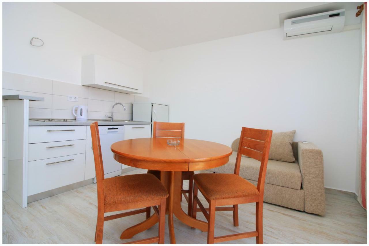 Apartment Maxim Primošten المظهر الخارجي الصورة