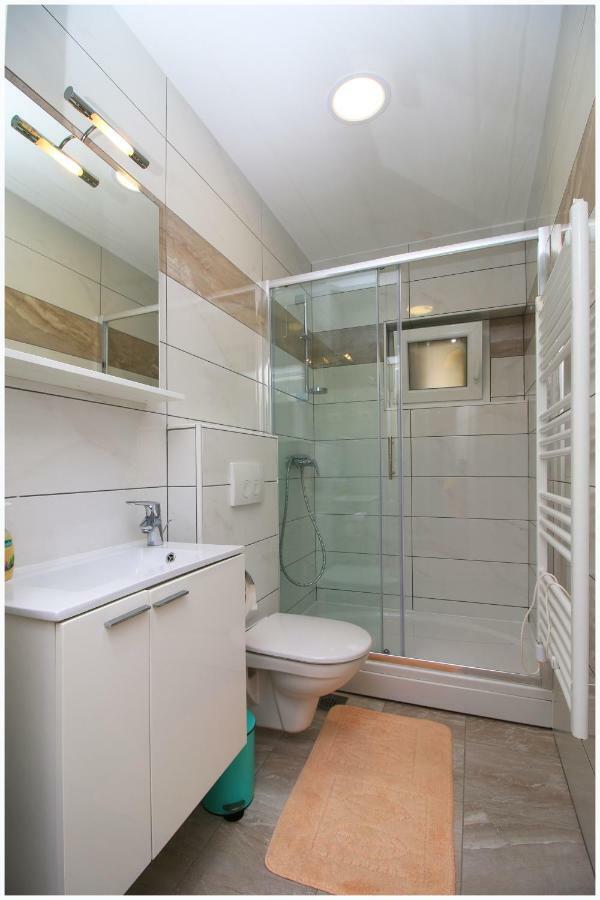 Apartment Maxim Primošten المظهر الخارجي الصورة